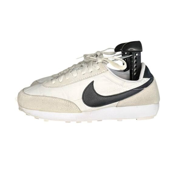 Nike Daybreak White Summit White Black Sneakers Shoes Women's Size 8 - Picture 1 of 6